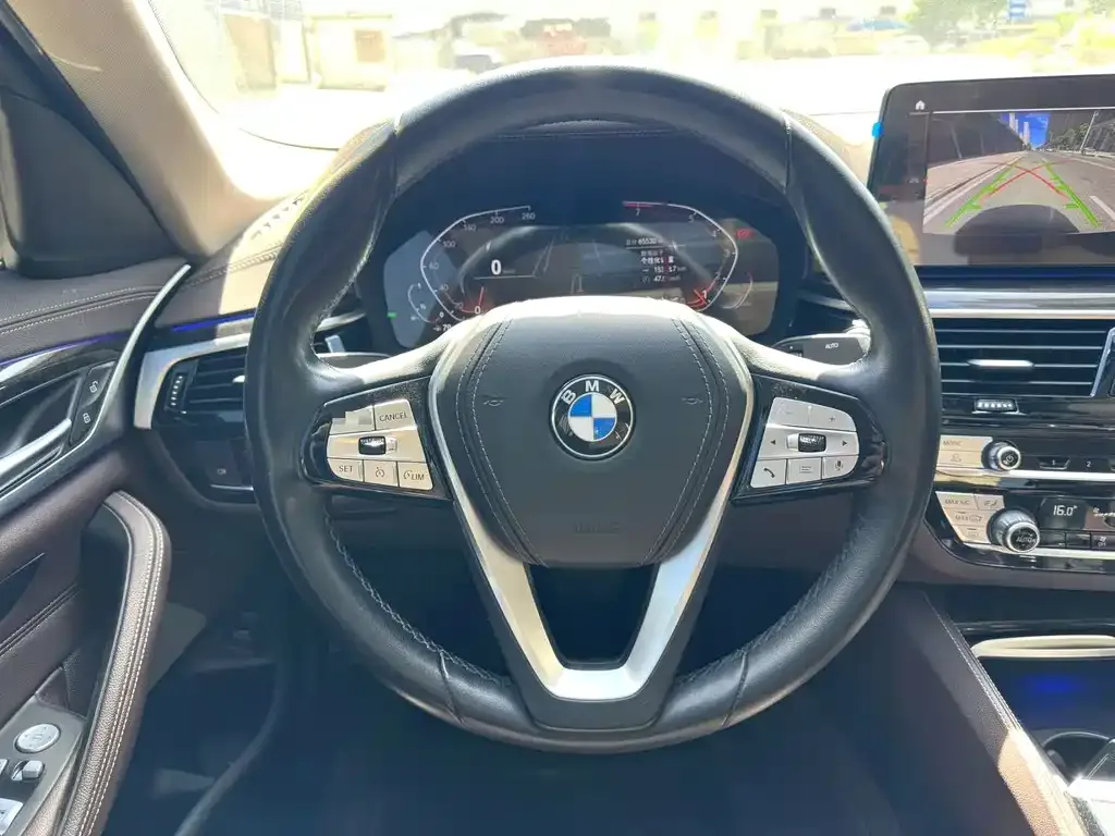 BMW 5 Series 2022 из CN, фото 5