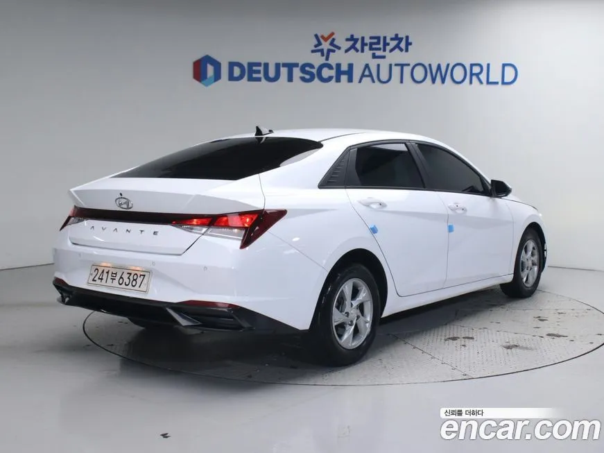 Hyundai AVANTE — фото 2