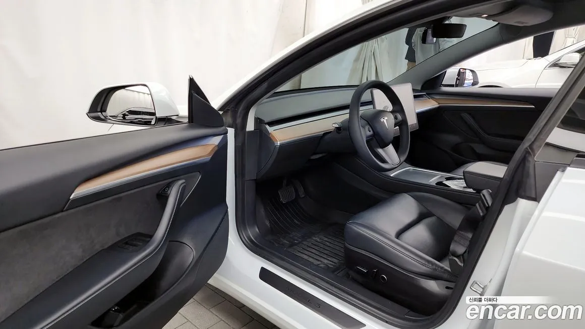 Tesla Model 3 2021 из KR, фото 10