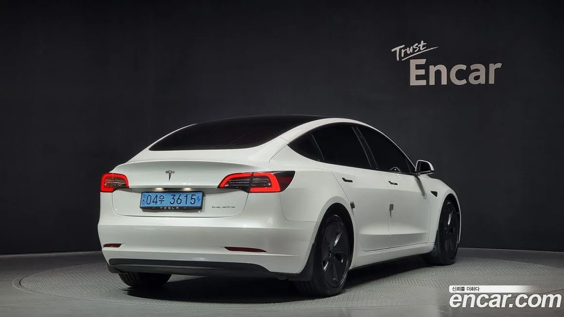 Tesla Model 3 2021 из KR, фото 2