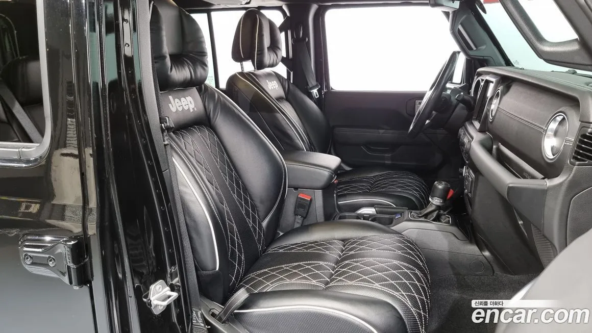 Jeep Wrangler 2021 из KR, фото 10