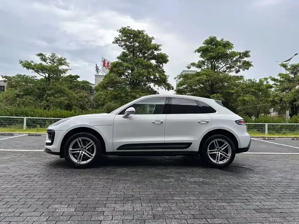 Porsche Macan 2024 из CN, фото 3