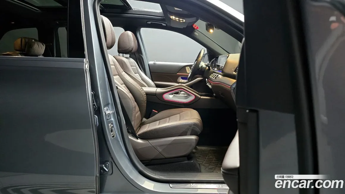 Mercedes-Benz GLS-Class — фото 10