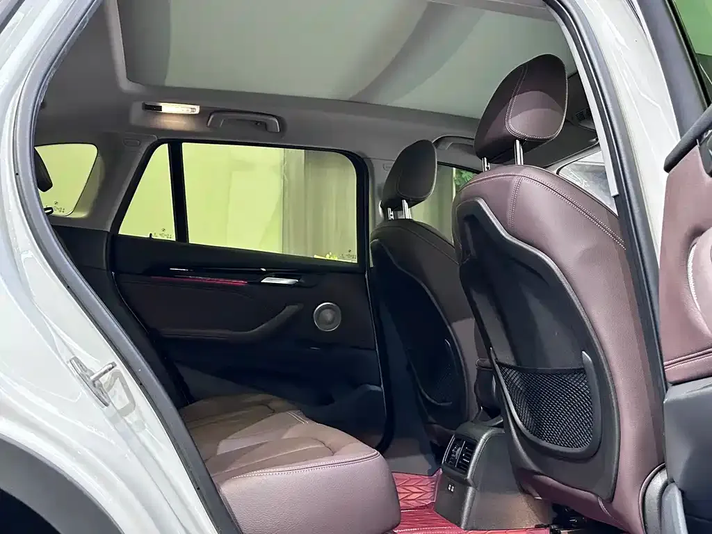 BMW X1 2023 из CN, фото 9