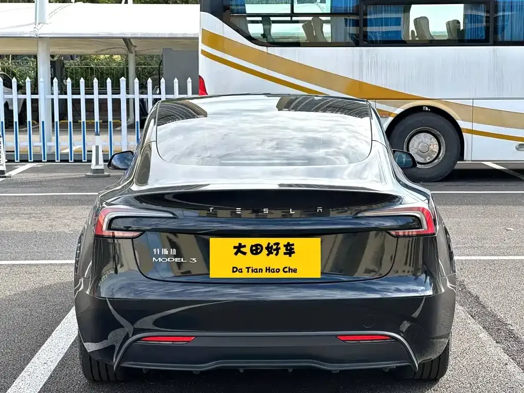 Tesla Model 3 2024 из CN, фото 3