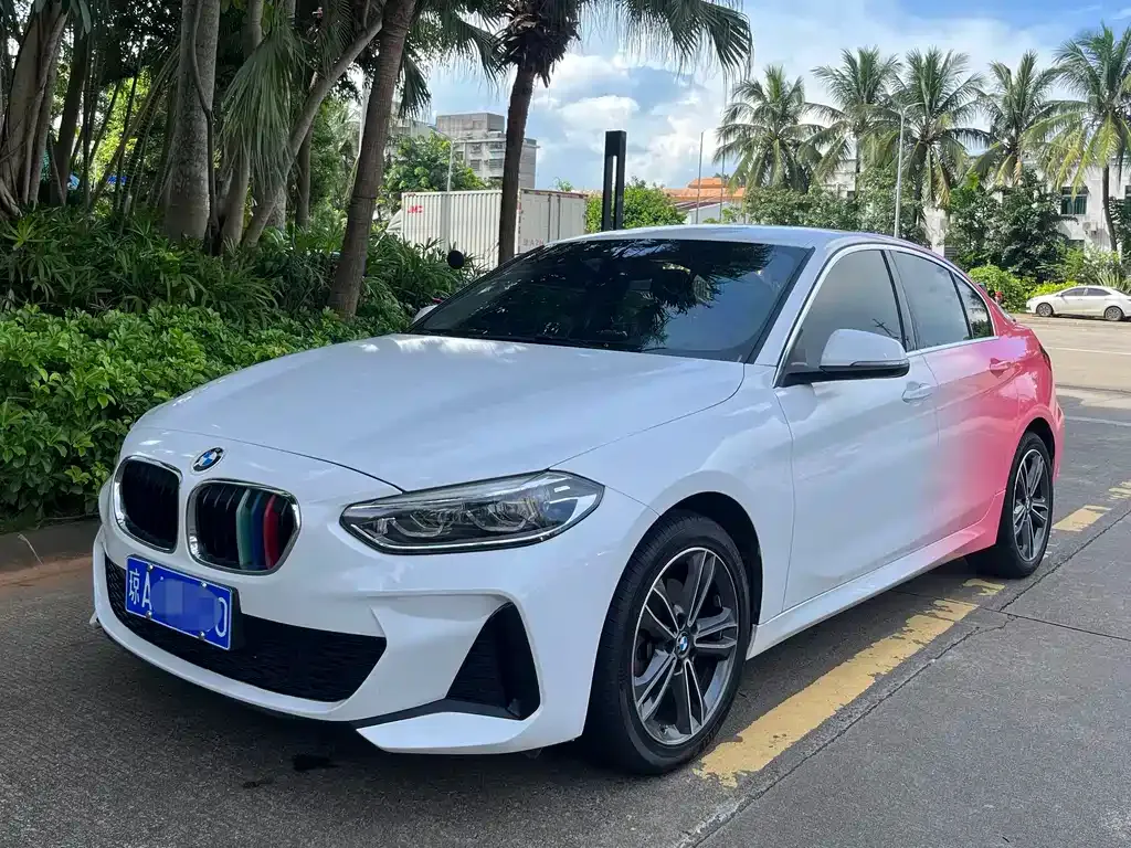 BMW 1 Series 2021 из CN, фото 1