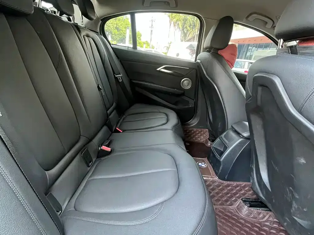 BMW 1 Series 2021 из CN, фото 5