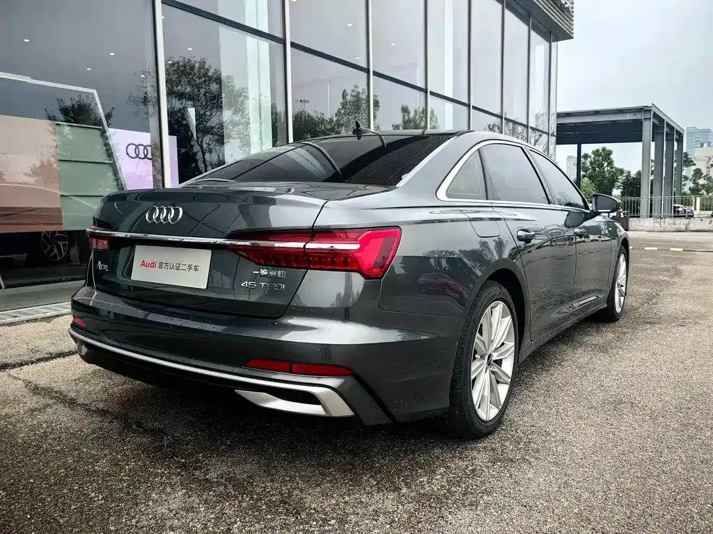 Audi A6L — фото 4