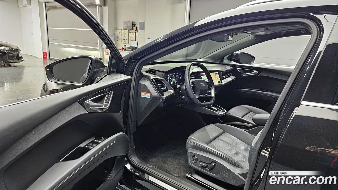 Audi Q4 e-tron 2023 из KR, фото 10