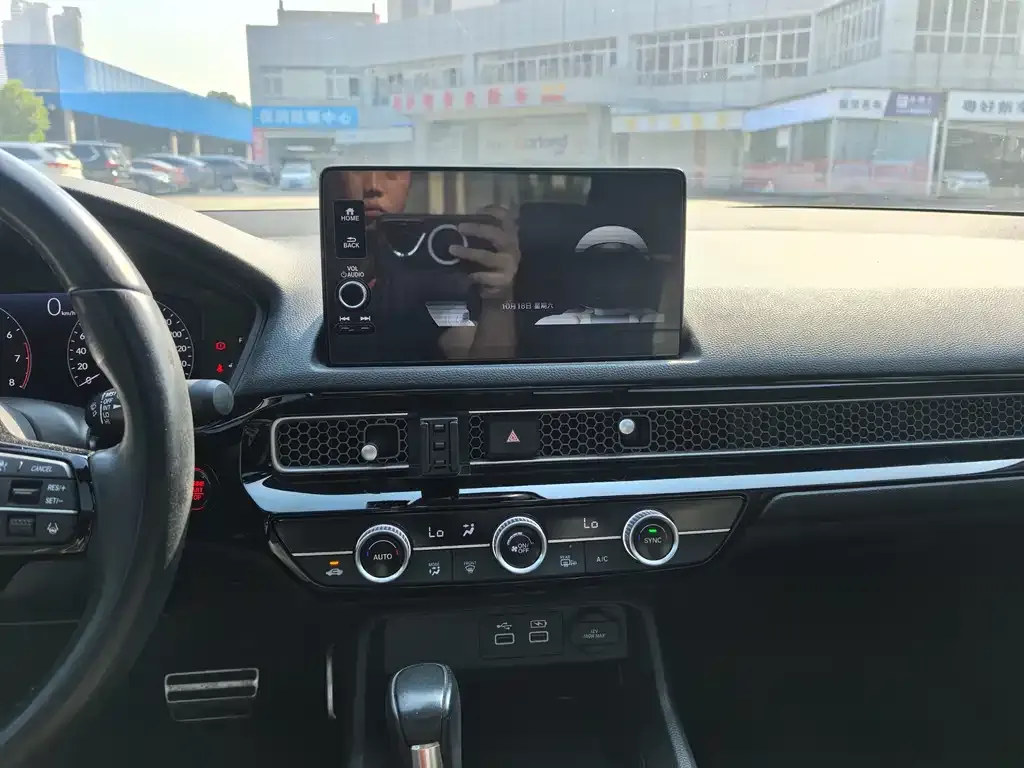 Honda Civic 2022 из CN, фото 10