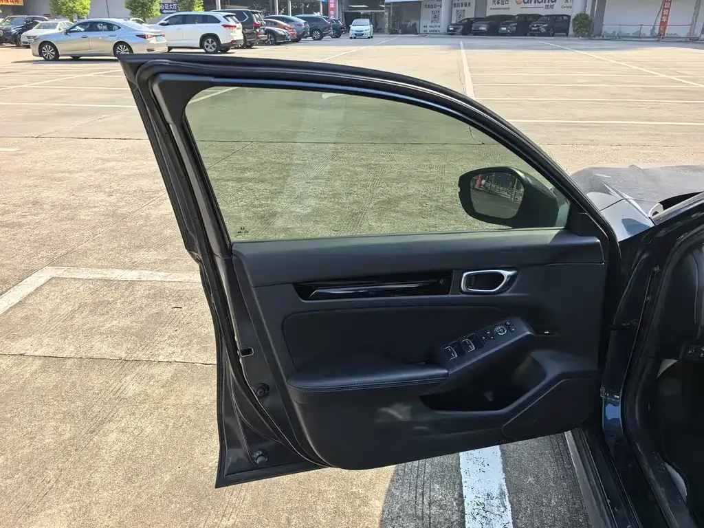 Honda Civic 2022 из CN, фото 4