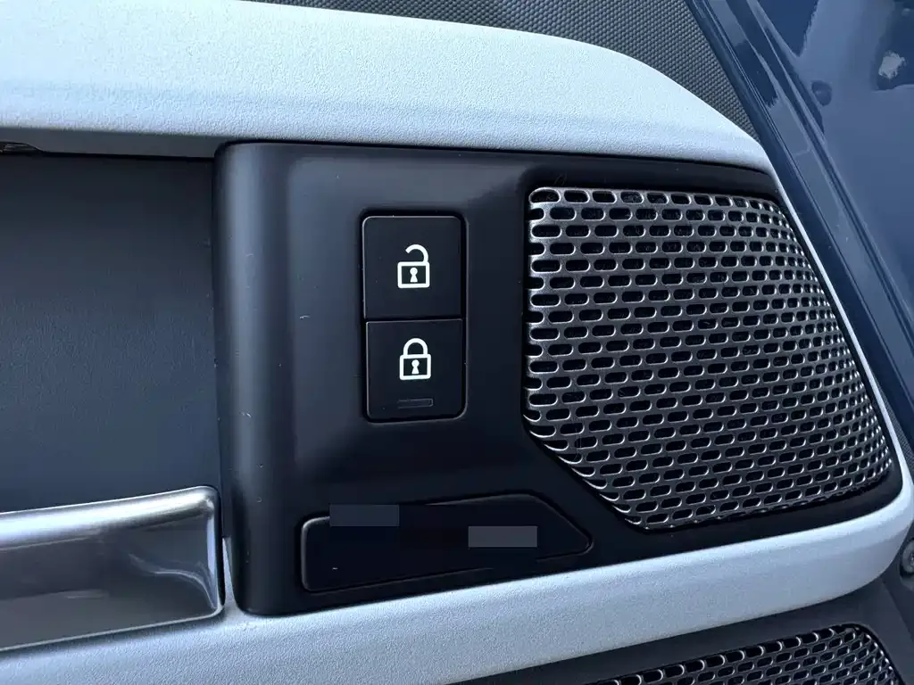 Land Rover Defender 2021 из CN, фото 10