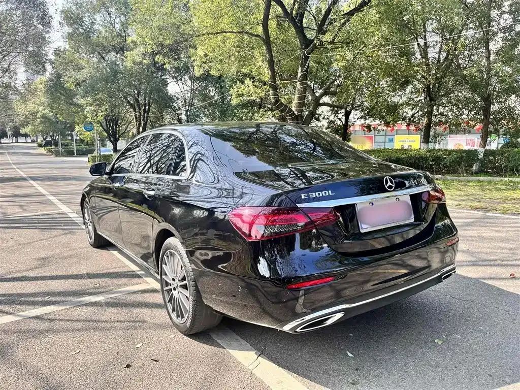 Mercedes-Benz E-Class 2022 из CN, фото 4