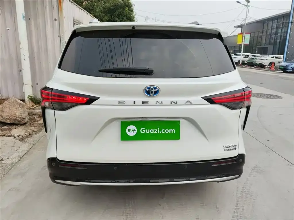 Toyota Sienna 2022 из CN, фото 6