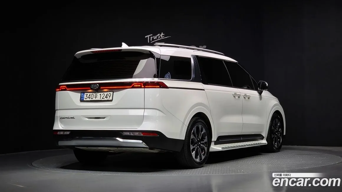 Kia Carnival — фото 2