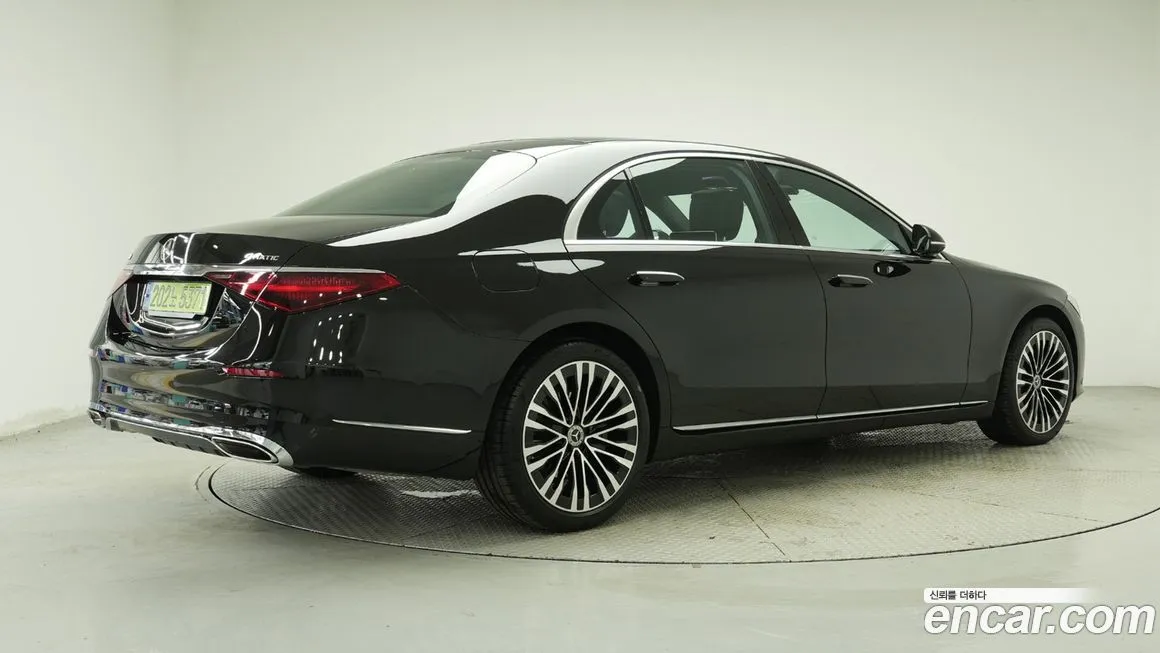 Mercedes-Benz S-Class 2024 из KR, фото 2