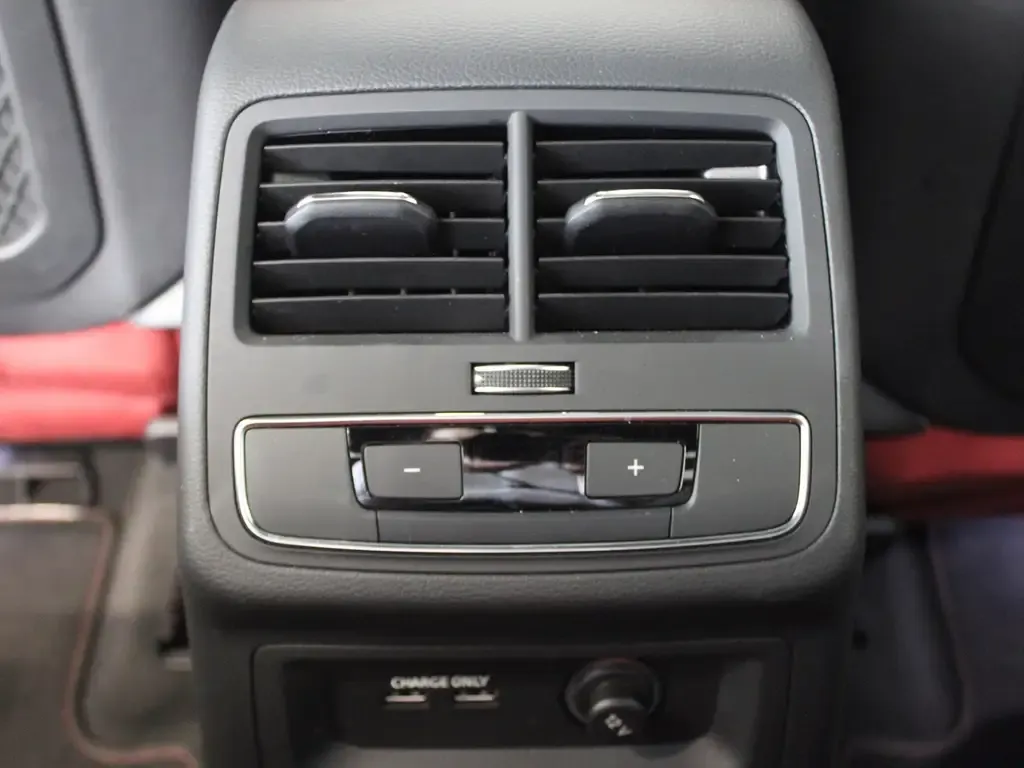 Audi S4 2024 из CN, фото 10