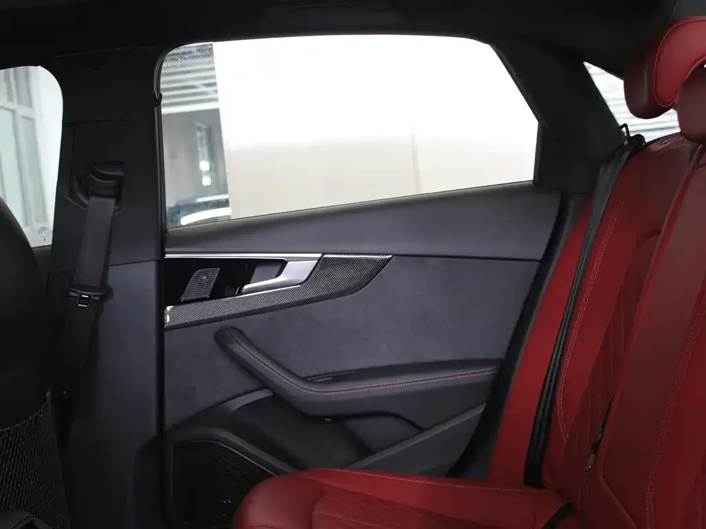 Audi S4 2024 из CN, фото 8