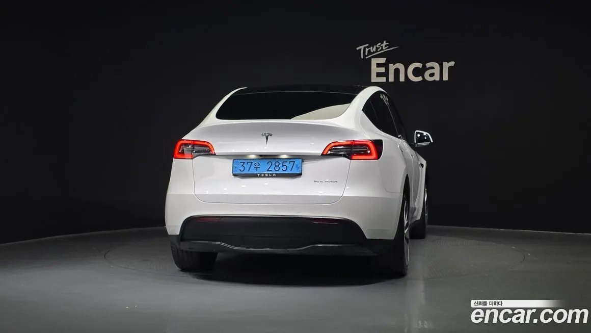 Tesla Model Y — фото 4