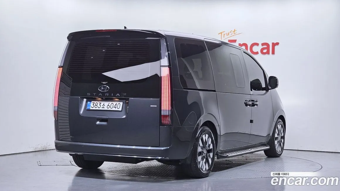 Hyundai Staria 2023 из KR, фото 2