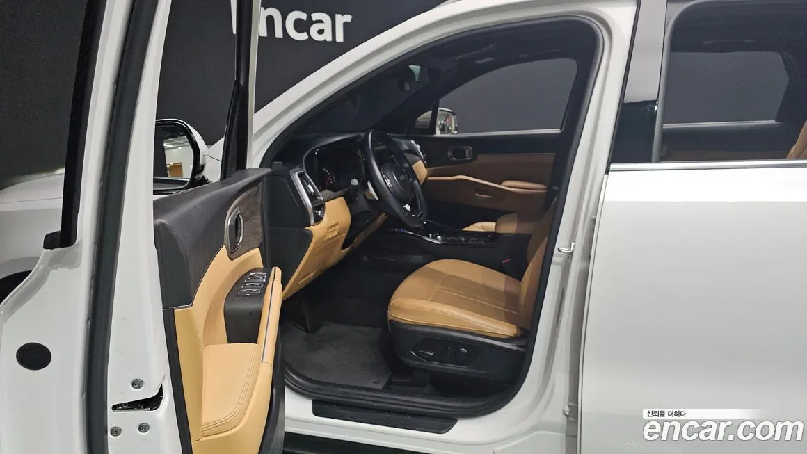 Kia Sorento — фото 10