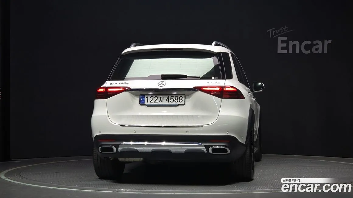 Mercedes-Benz GLE-Class — фото 4