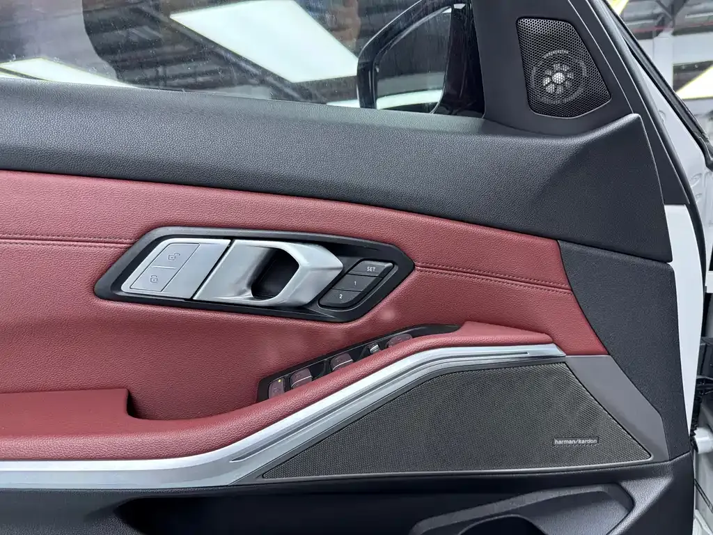 BMW 3 Series 2021 из CN, фото 6