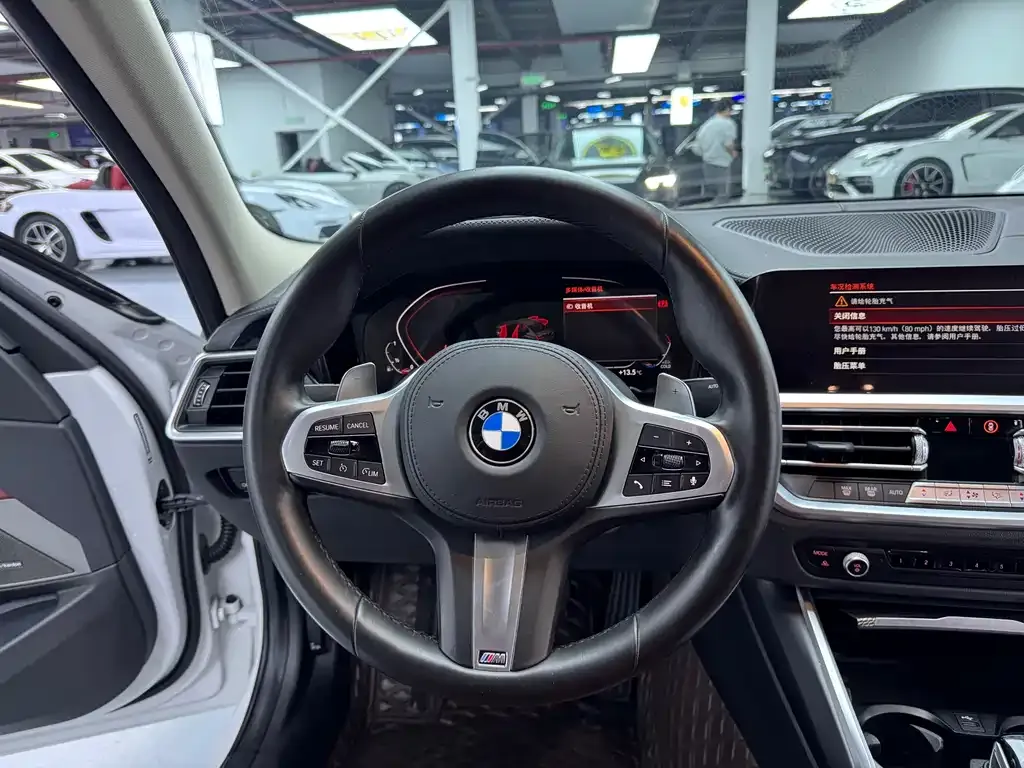 BMW 3 Series 2021 из CN, фото 9