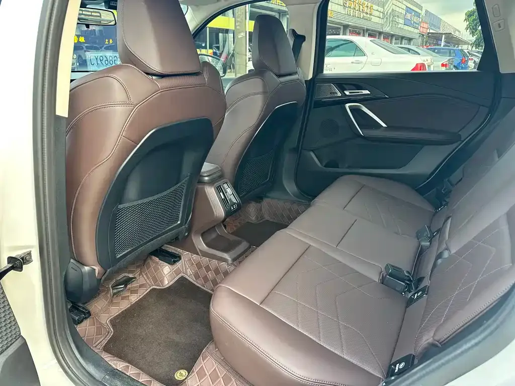 BMW X1 2024 из CN, фото 5