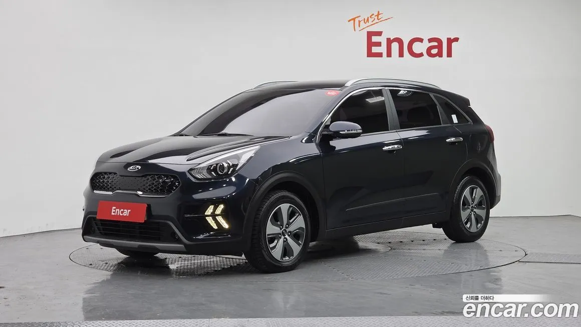 Kia Niro — фото 1