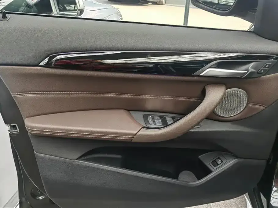 BMW X1 2021 из CN, фото 7