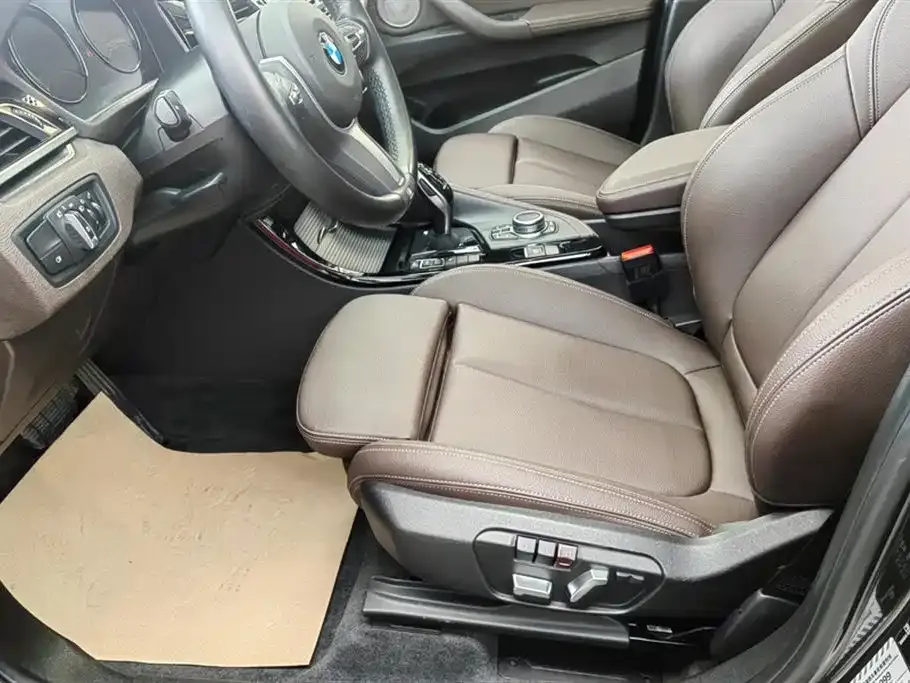 BMW X1 2021 из CN, фото 9