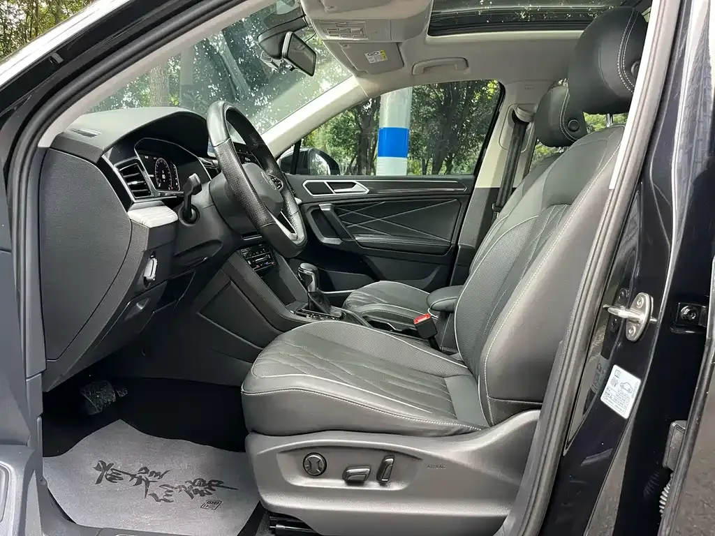 Volkswagen Tiguan L 2021 из CN, фото 7