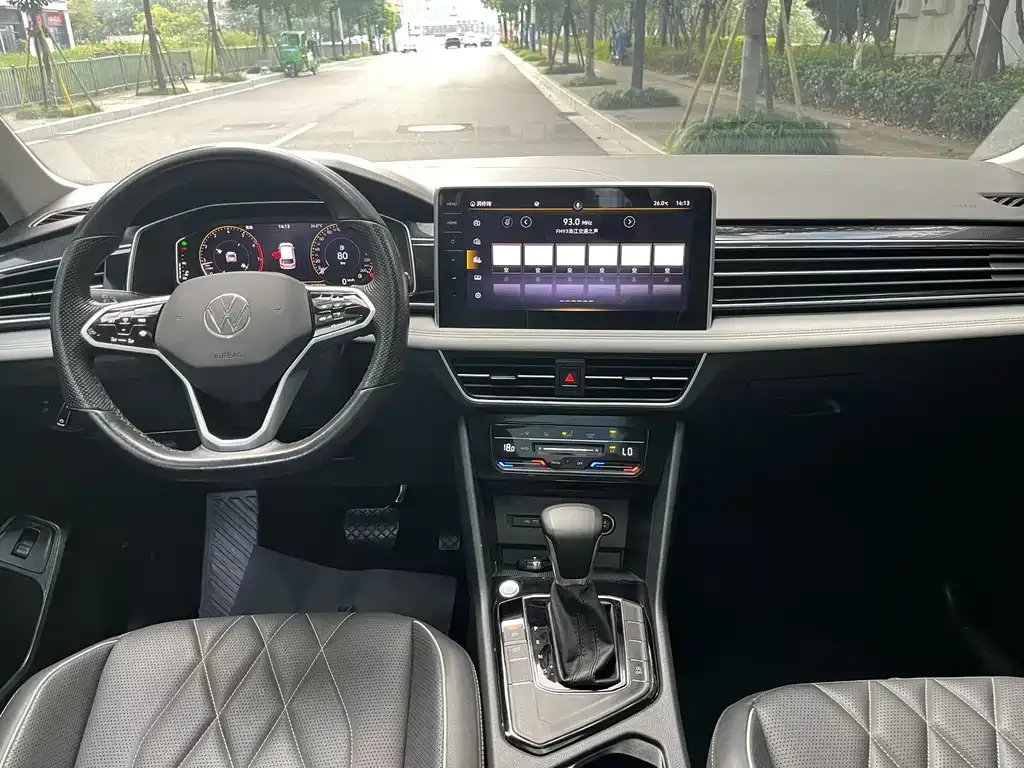 Volkswagen Tiguan L 2021 из CN, фото 8