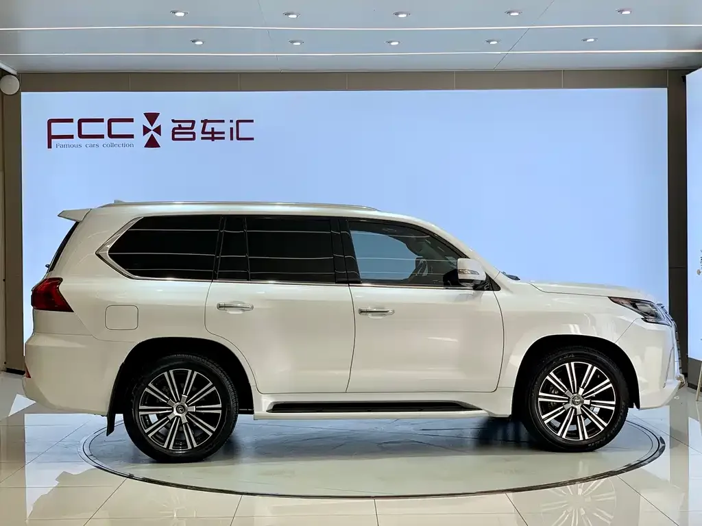 Lexus LX 2022 из CN, фото 3