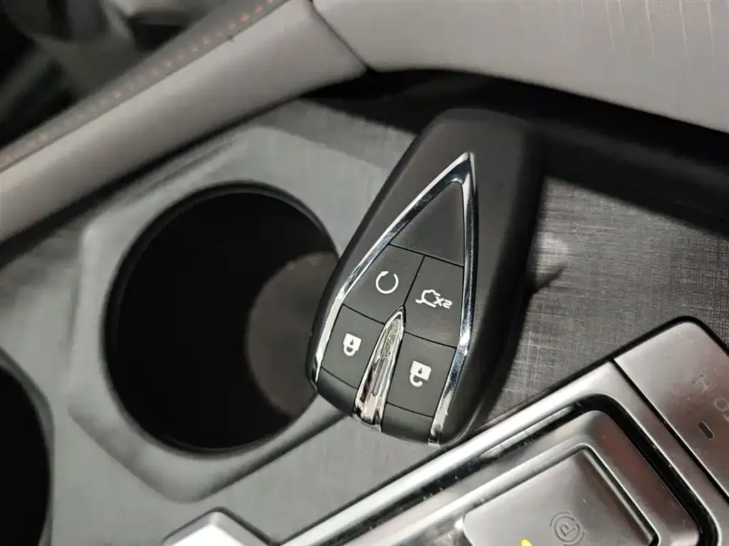 Changan UNI-V 2023 из CN, фото 9