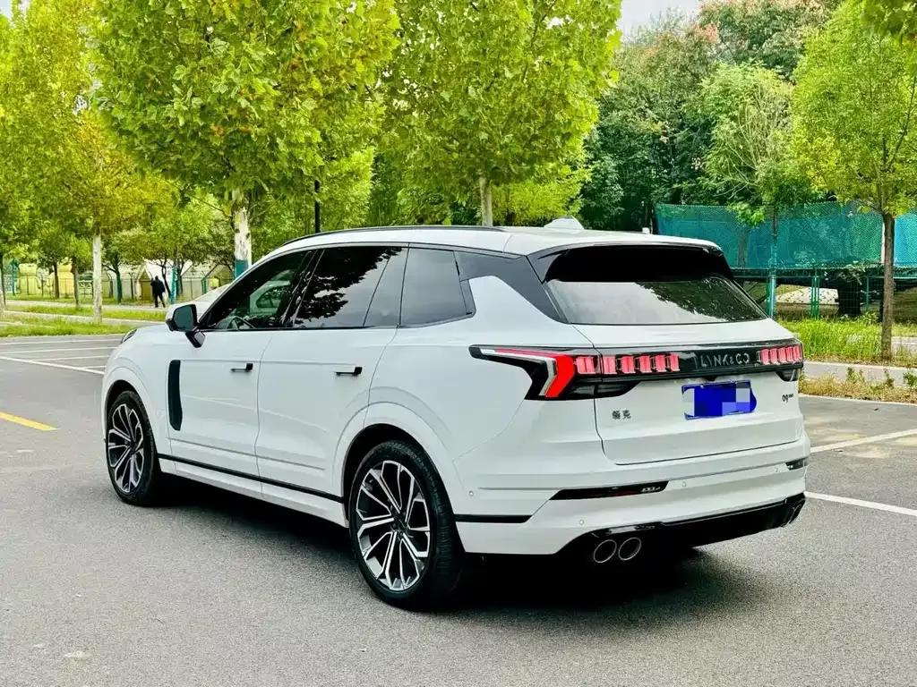 Lynk & Co 09 2022 из CN, фото 4