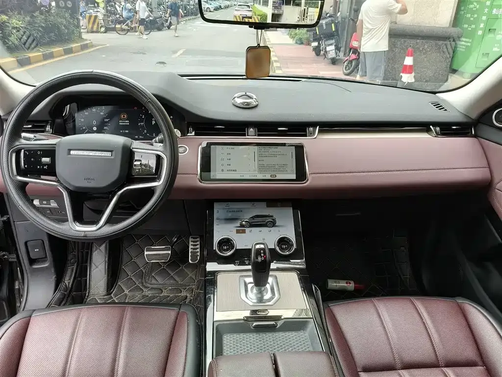 Land Rover Evoque — фото 10