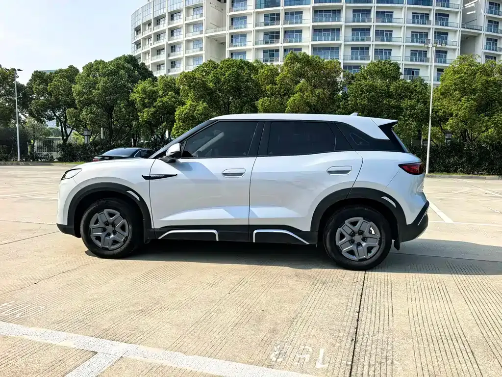 BYD Yuan UP — фото 10