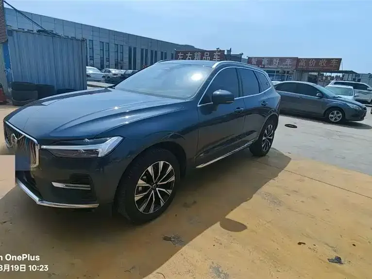 Volvo XC60 2023 из CN, фото 1