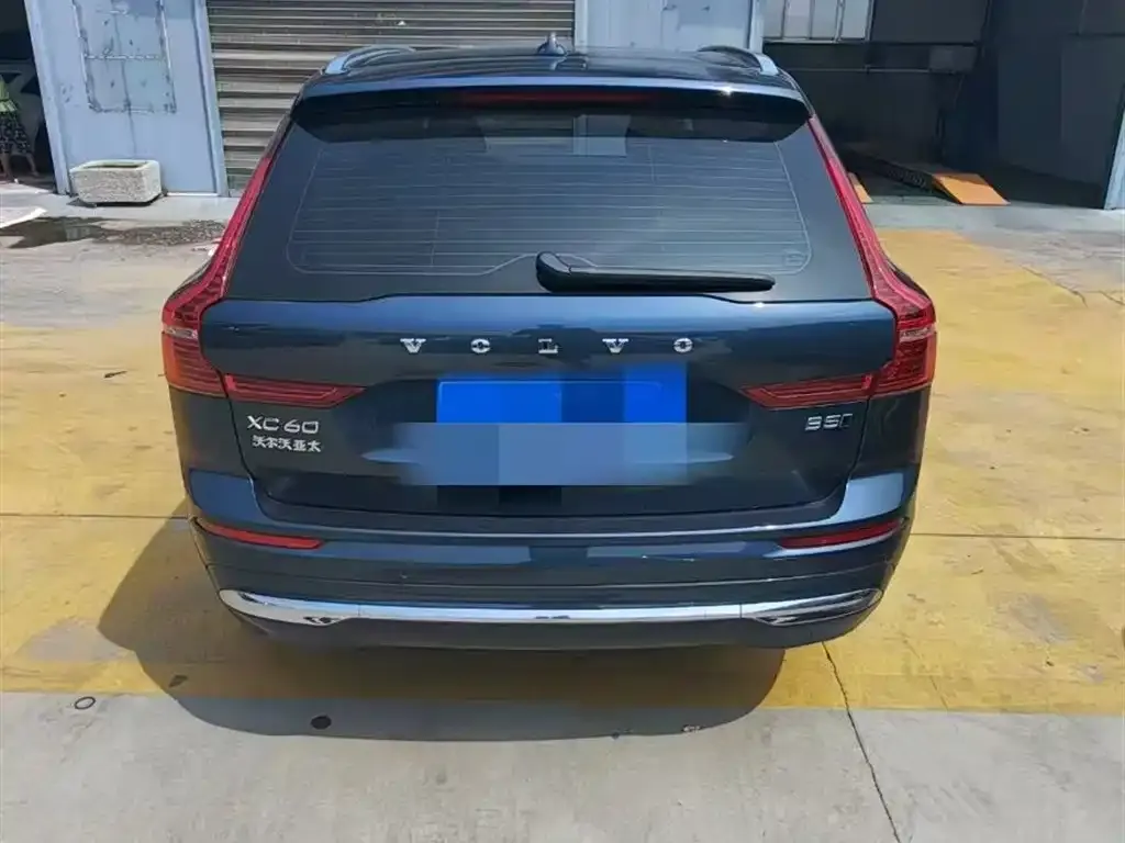 Volvo XC60 2023 из CN, фото 9