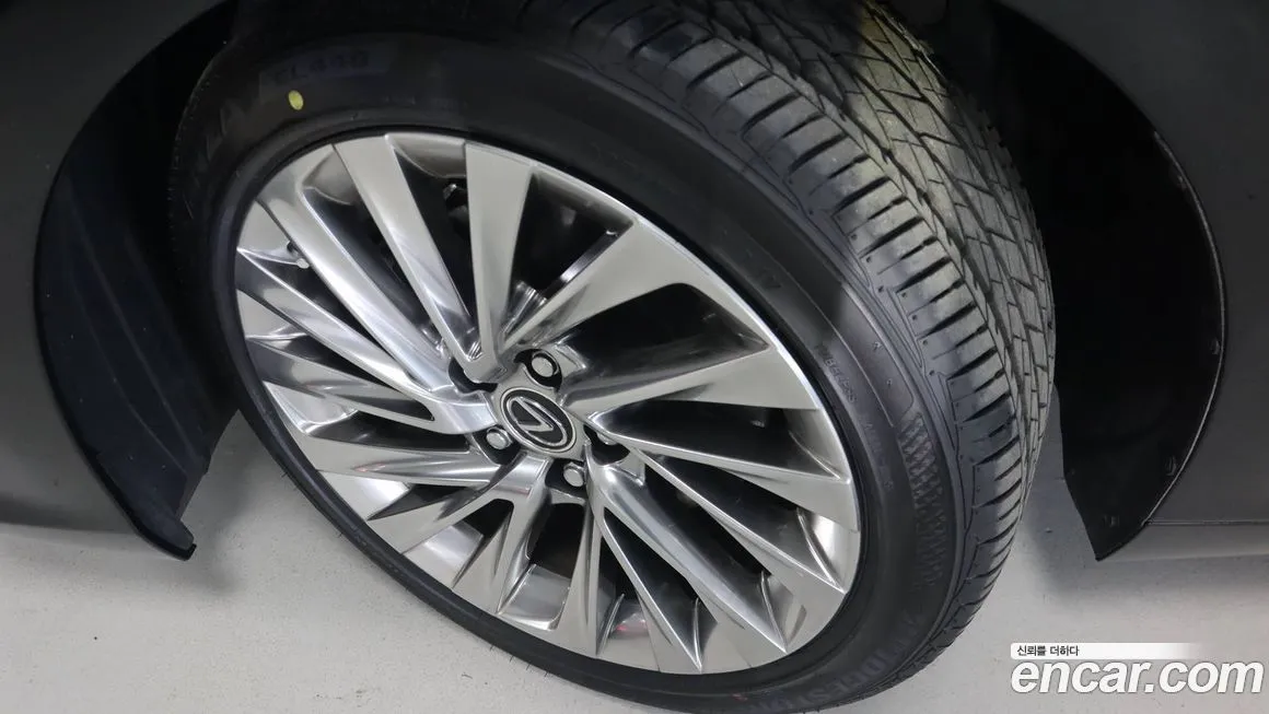 Lexus ES 2025 из KR, фото 3