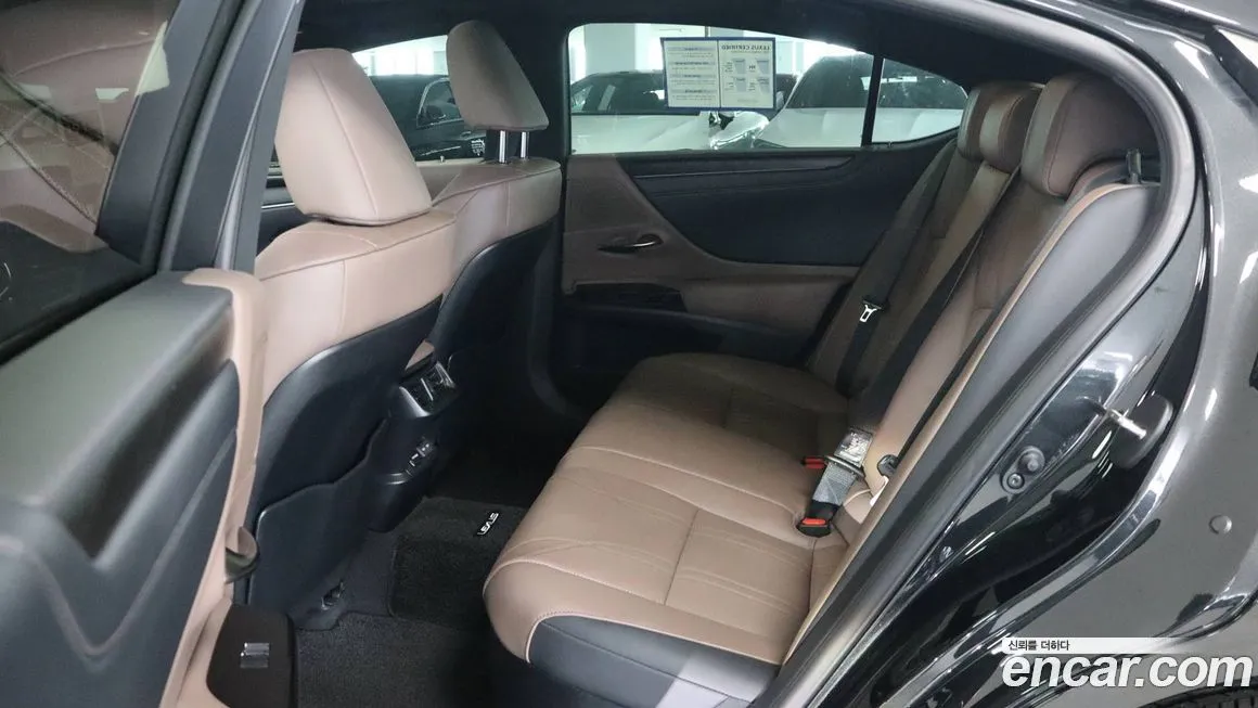 Lexus ES 2025 из KR, фото 8
