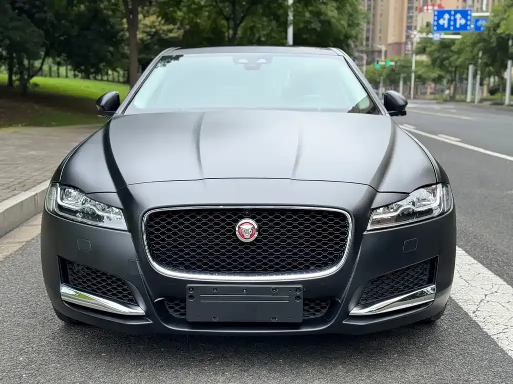 Jaguar XFL — фото 2