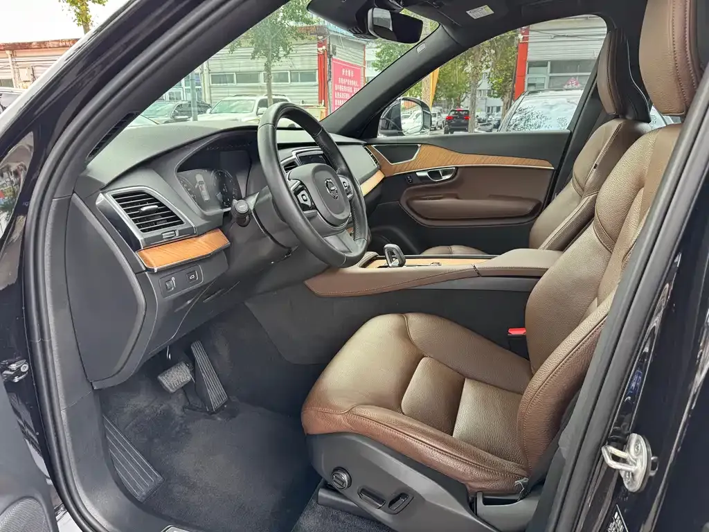 Volvo XC90 2022 из CN, фото 5