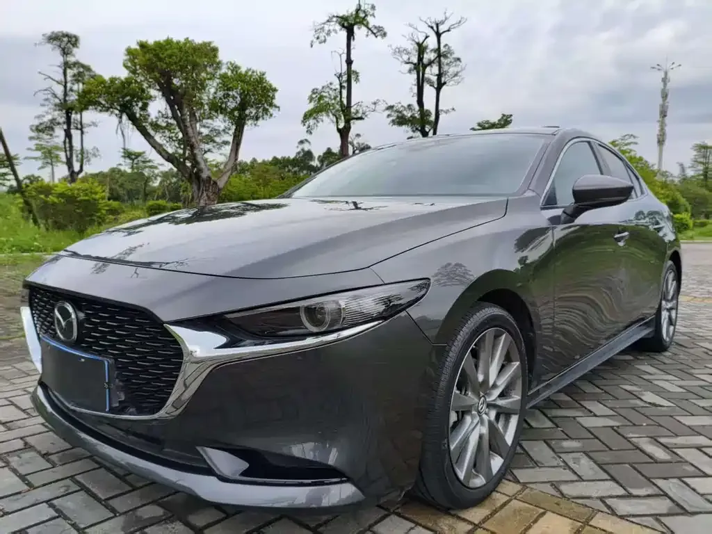 Mazda 3 Axela 2023 из CN, фото 1