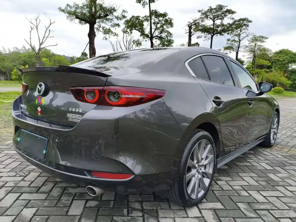 Mazda 3 Axela 2023 из CN, фото 2