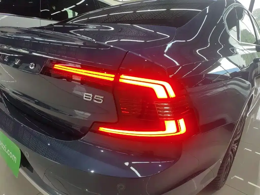 Volvo S90 — фото 8