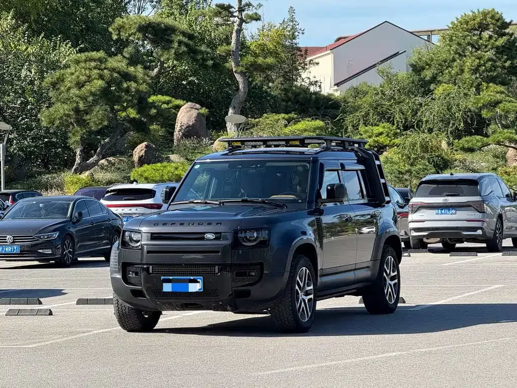 Land Rover Defender — фото 1