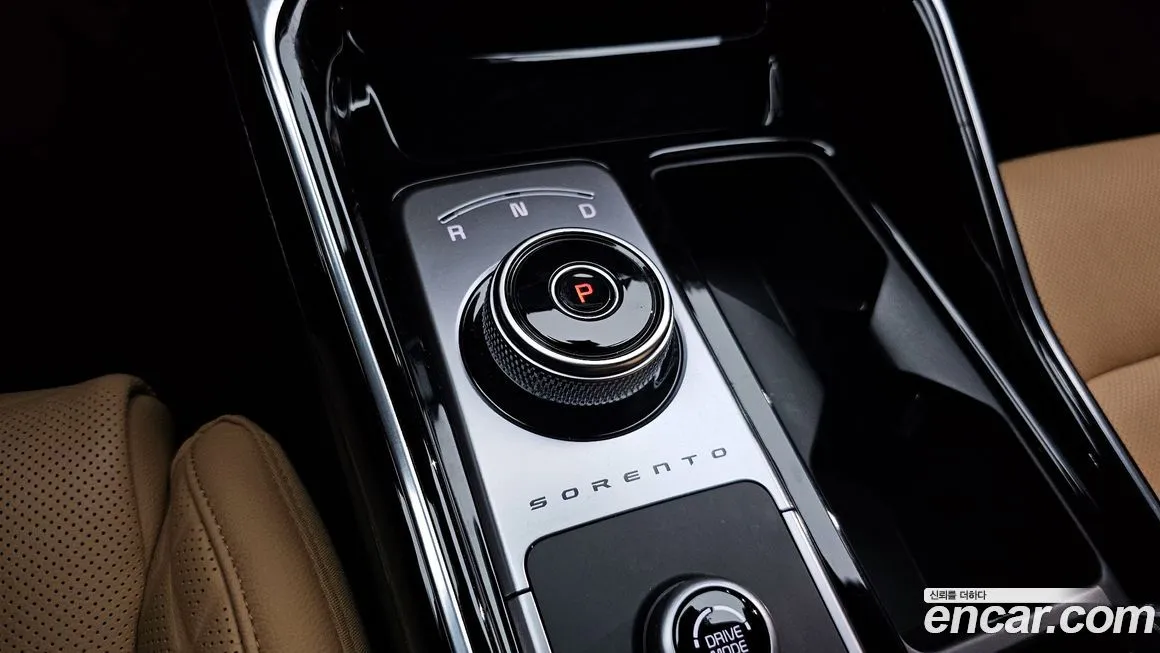 Kia Sorento — фото 9